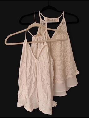 Abercrombie & Fitch + Lovestitch White Lace Eyelet Top Bundle – Small